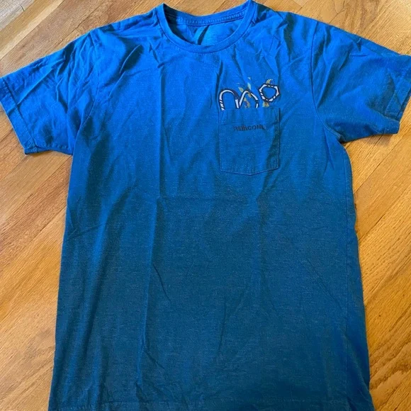 Men’s Patagonia slim fit medium pocket t shirt rock climbing hex nuts wow - Picture 2 of 4